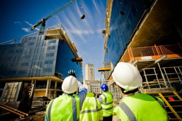 رعایت الزامات در محیط کار صنعت ساختمان